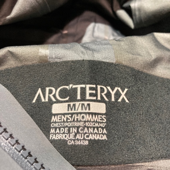 Arc teryx Alpha LT Gore-Tex Pro Jacket - Picture 8 of 11